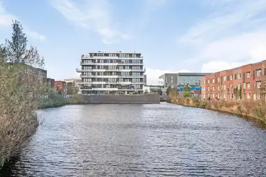 124m2 apartment to rent for 3100€/month in Kadijklaan 14, Haarlem