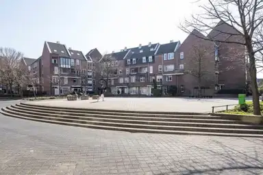 105m2 apartment to rent for 1650€/month in Hoogbeeltplein, Maastricht