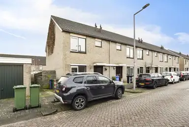 130m2 house to rent for 1550€/month in Marjorystraat 49, Hook of Holland