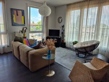 90m2 room to rent for 661€/month in Loosduinseweg 239, The Hague