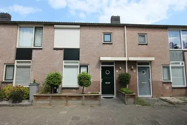 92m2 house te huur voor 2350€/maand in Maria Rutgerslaan, Hoofddorp