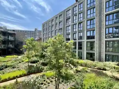 73m2 apartment to rent for 1660€/month in Artemisstraat, Leiden