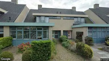 203m2 house to rent for 3900€/month in Vinkenborghlaan, Leidschendam