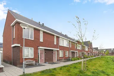 114m2 house zu vermieten für 1300€/Monat in Moestuin 30, Dordrecht