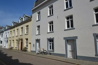 63m2 apartment to rent for 1250€/month in Looiersgracht, Maastricht