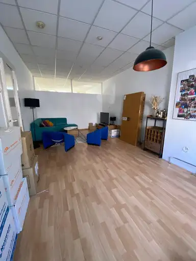 73m2 apartment to rent for 972€/month in Bergweg 226B, Rotterdam
