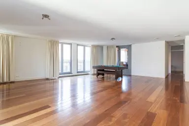 165m2 apartment to rent for 3500€/month in Oude Molstraat 6C, The Hague