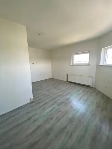 87m2 apartment to rent for 946€/month in Ericastraat 1102, Rotterdam