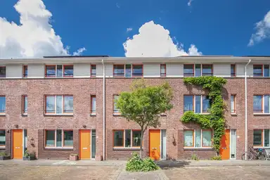 127m2 house to rent for 3150€/month in Professor Bosschastraat 21, Delft