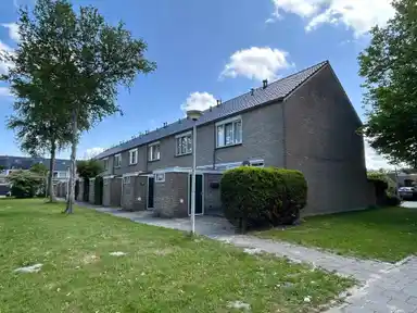 69m2 house te huur voor 732.97€/maand in Thijssestraat 27, Zaandam