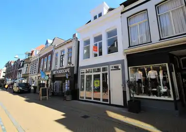 apartment de 88m2 à louer pour 1150€/mois à Folkingestraat 5210, Groningen