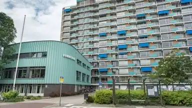 apartment de 60m2 à louer pour 1246€/mois à Vondellaan, Groningen