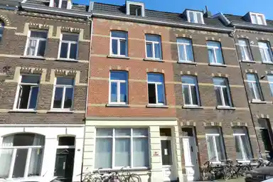 34m2 room zu vermieten für 828€/Monat in Herbenusstraat, Maastricht
