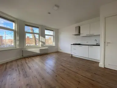 studio de 24m2 à louer pour 746€/mois à Pasteurplein 11, The Hague