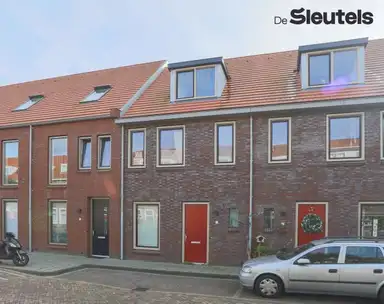 107m2 house te huur voor 1273€/maand in Seringenstraat, Leiden