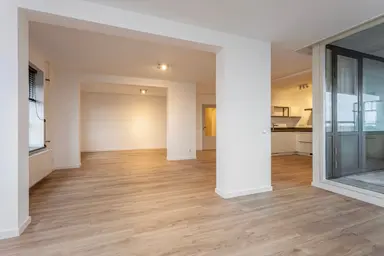 127m2 apartment to rent for 2900€/month in Van Hogenhoucklaan 97, The Hague