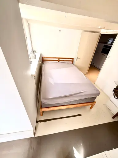 room de 60m2 à louer pour 1350€/mois à Rokin 89, Amsterdam