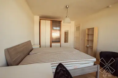 18m2 room te huur voor 875€/maand in Roelofsstraat 96, The Hague