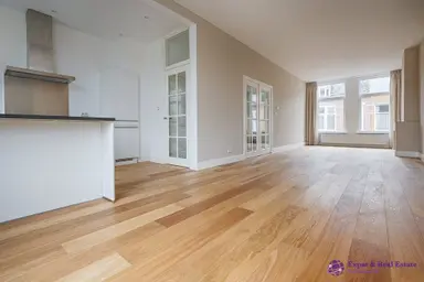 120m2 apartment te huur voor 2500€/maand in Johannes Camphuijsstraat 216, The Hague