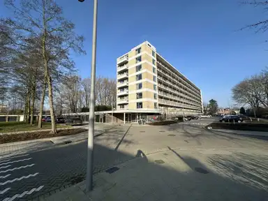 85m2 apartment zu vermieten für 933€/Monat in Van der Helmstraat 119, Rotterdam