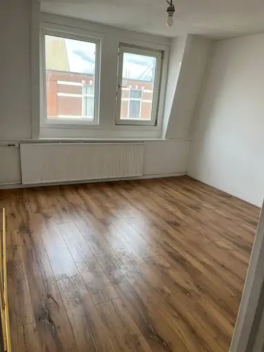20m2 room zu vermieten für 800€/Monat in Renbaanstraat, The Hague
