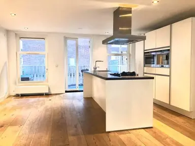 apartment de 130m2 à louer pour 2750€/mois à Govert Flinckstraat, Amsterdam