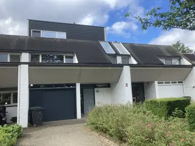 house 160τ.μ. προς ενοικίαση για 2250€/μήνα στην περιοχή Tweelingenlaan, Eindhoven