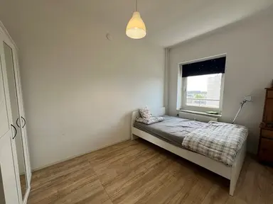 room de 87m2 à louer pour 620€/mois à Van Weerden Poelmanlaan, Utrecht