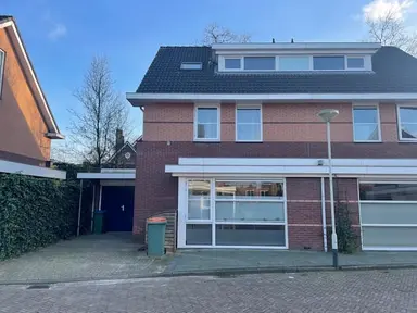 159m2 house te huur voor 2600€/maand in Pioenroosstraat 9, Breda