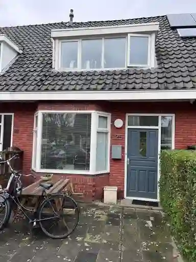 89m2 house to rent for 1450€/month in Soendastraat 25, Leeuwarden