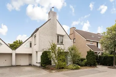 house de 141m2 à louer pour 1950€/mois à Garonnelaan, Eindhoven