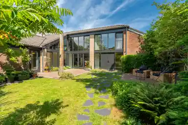 house di 213m2 in affitto a 3500€/mese a Lisstraat 31, Landsmeer
