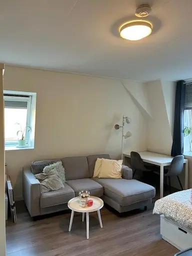 14m2 room to rent for 525€/month in Marktweg 46, Oudeschoot