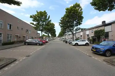 92m2 house zu vermieten für 2175€/Monat in Maria Rutgerslaan, Hoofddorp