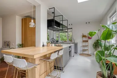 211m2 house zu vermieten für 3750€/Monat in Pelikaanstraat, Badhoevedorp