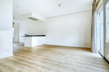 181m2 house to rent for 3750€/month in Markgraaflaan 52, The Hague