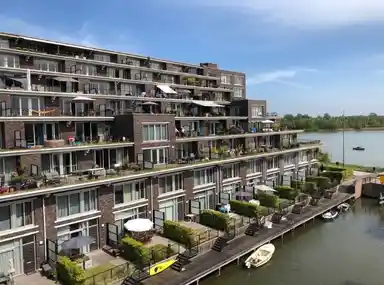 154m2 apartment to rent for 3602€/month in Emmy Andriessestraat 500, Amsterdam