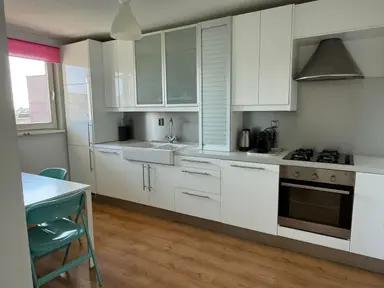 100m2 apartment to rent for 2295€/month in Zwolsestraat 360, The Hague