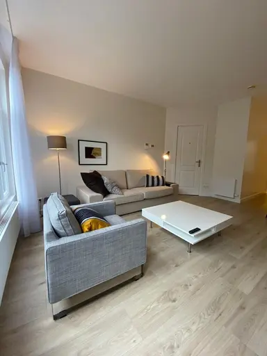 90m2 apartment te huur voor 3700€/maand in Groenburgwal 36B, Amsterdam