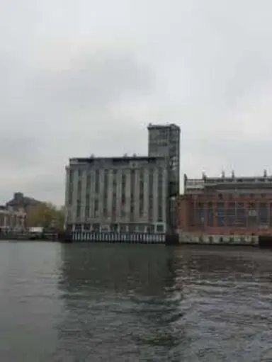 37m2 apartment te huur voor 944.73€/maand in Silodam 12, Amsterdam