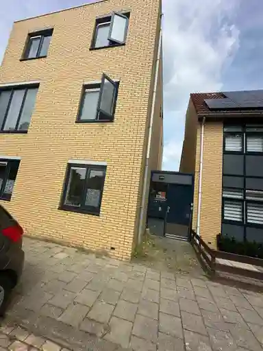 52m2 apartment te huur voor 861.89€/maand in Nieuwburg 99, Hoofddorp