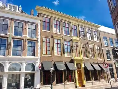 31m2 studio to rent for 1100€/month in Breestraat, Leiden