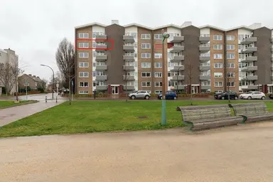 100m2 apartment to rent for 1250€/month in Oranjeplein 50F, Maastricht