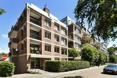 apartment de 76m2 à louer pour 1240€/mois à Koningin Sophiestraat 190, The Hague
