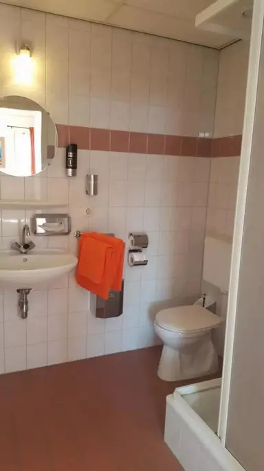 400m2 house zu vermieten für 9500€/Monat in Nieuwendijk, Flushing