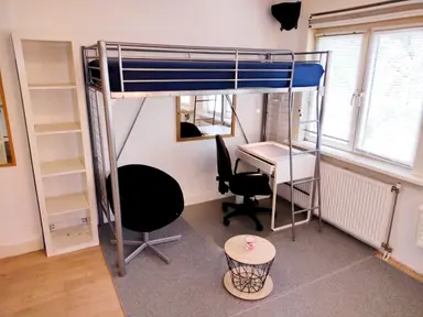 16m2 room to rent for 450€/month in Mijnsherenlaan 78B, Rotterdam
