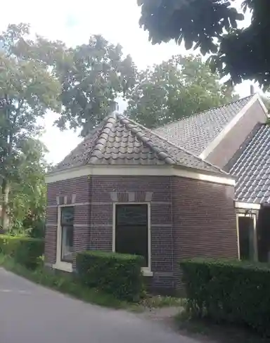 32m2 room to rent for 1000€/month in Vlietweg 48, Leiden