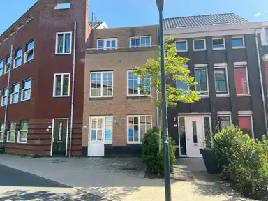 house de 121m2 à louer pour 1600€/mois à Pieter Vreedestraat, Leiden