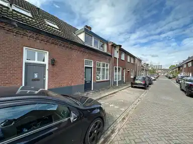 93m2 house to rent for 1395€/month in Vossenstraat 1, Helmond