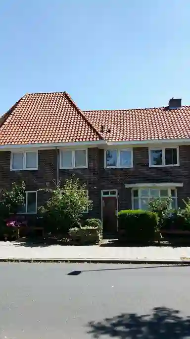 25m2 room to rent for 335€/month in De Ruyterweg 30, Leeuwarden